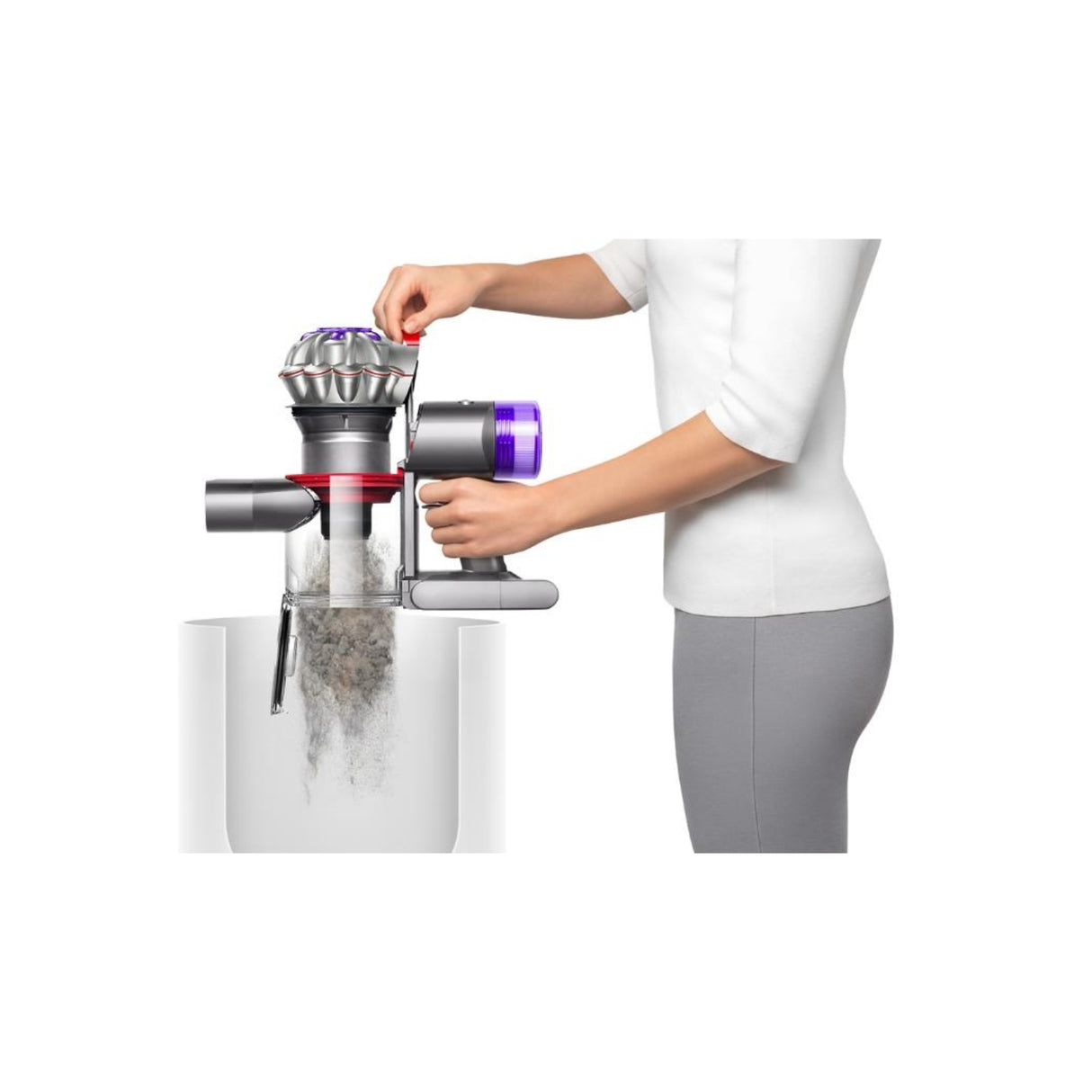 Dyson%20V8%20Vacuum%20Cleaner4