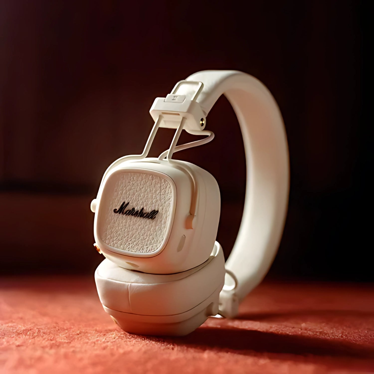 Marshall Major V Bluetooth Headphone - Cream - Image 6 - Buy Online at Chera Home Junction Coimbatore